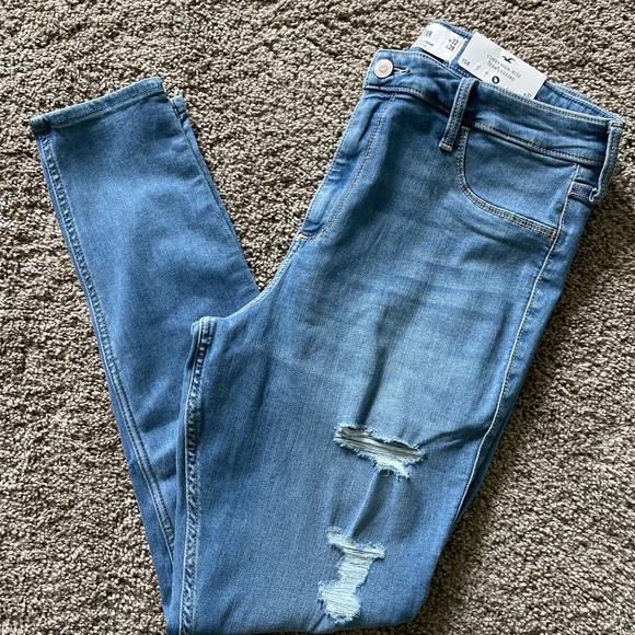 Hollister Denim - NWT Hollister Curvy High Rise a Jean Legging